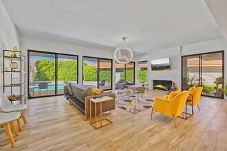 12 Sussex Ct in Rancho Mirage, CA - Foto de edificio - Building Photo