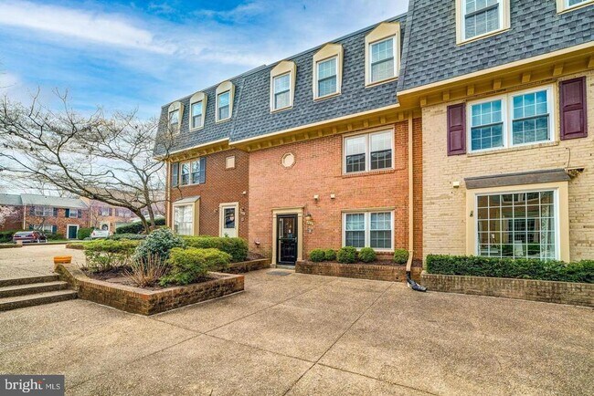 702 N Armistead St in Alexandria, VA - Building Photo - Building Photo