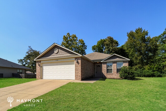 1140 Oak Glenn Loop
