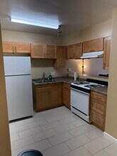 15344 Weddington St, Unit N//a in Sherman Oaks, CA - Foto de edificio - Building Photo