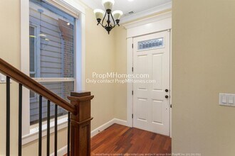 5129 N Williams Ave-Unit -2ad32428-f47f-11e9-98a5-0e91ad64948c in Portland, OR - Building Photo - Building Photo