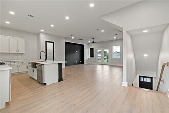 1007 E 33rd St in Houston, TX - Building Photo - Building Photo