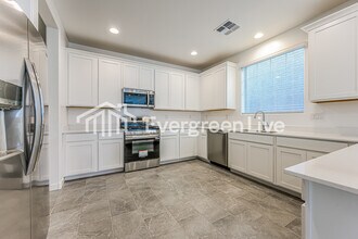 9834 W Verde Ln in Phoenix, AZ - Building Photo - Building Photo
