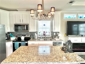 4637 W Palm Dr in Bowling Green, FL - Foto de edificio - Building Photo