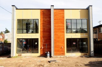 4009 California Ave SW in Seattle, WA - Foto de edificio - Building Photo