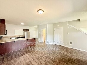 12600 NE 49th St in Vancouver, WA - Building Photo - Building Photo