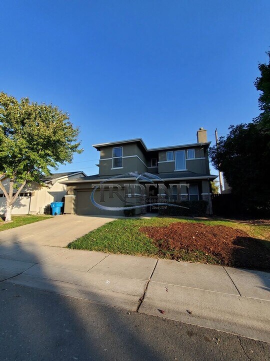 959 Beymer Loop in Yuba City, CA - Building Photo