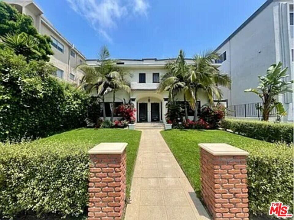 837 5th St in Santa Monica, CA - Building Photo