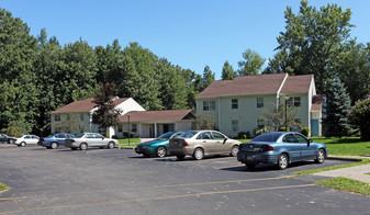 Holly Grove Apartments in Holley, NY - Building Photo