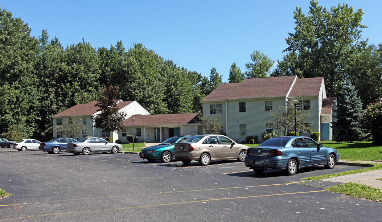 Holly Grove Apartments in Holley, NY - Foto de edificio