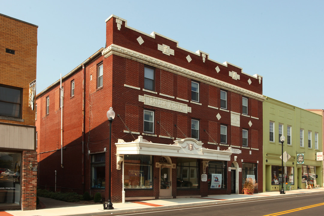 Taylor Hotel Apartments in Elizabethtown, KY - Building Photo