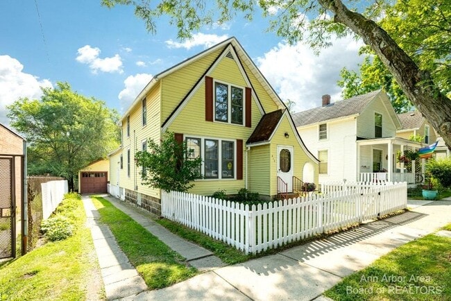 property at 413 5th St