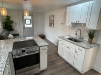 1121 E Main St photo'