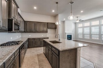 708 Waterbrook Pkwy in Argyle, TX - Building Photo - Building Photo