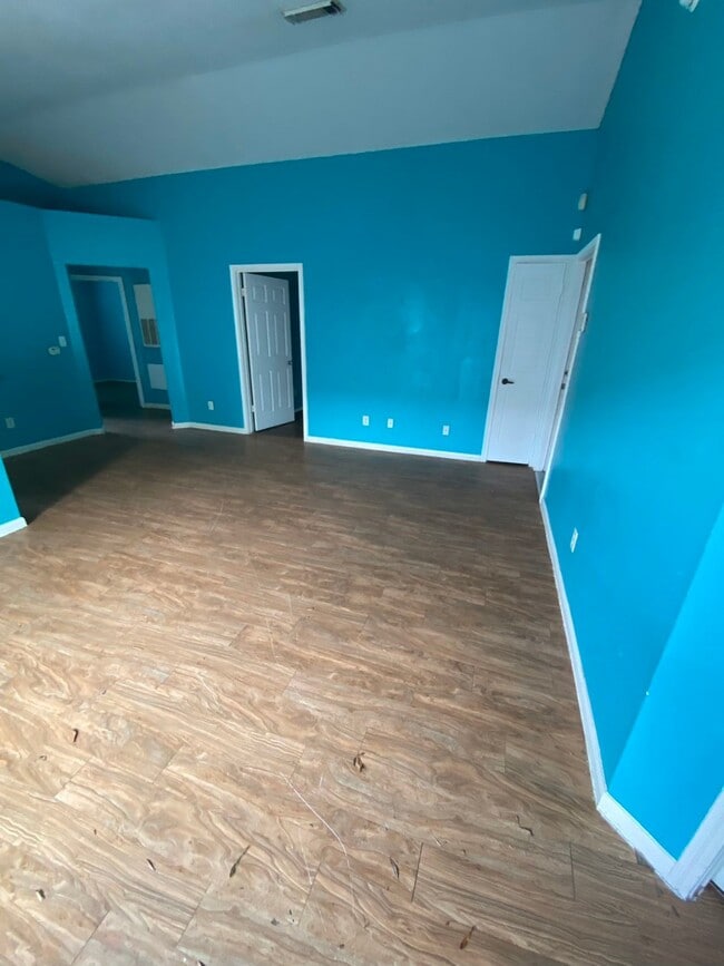 15823 Ridgecroft Rd in Houston, TX - Building Photo - Building Photo