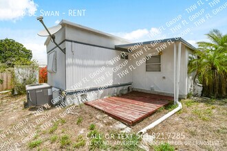 8418 SE Swan Ave in Hobe Sound, FL - Building Photo - Building Photo