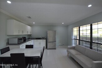 2887 Navajo Rd in Orange Park, FL - Building Photo - Building Photo