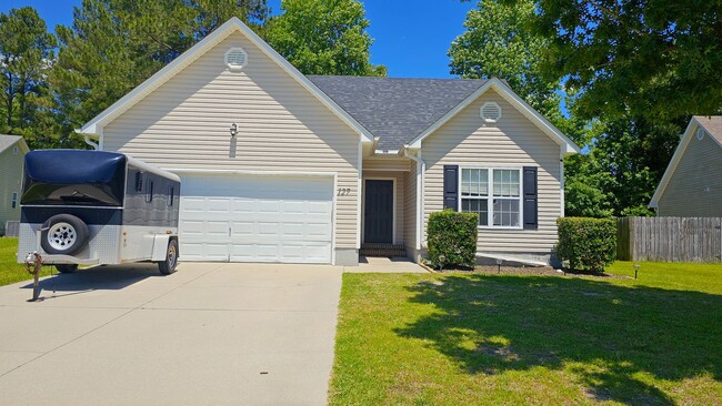 127 Whiteleaf Dr in Jacksonville, NC - Building Photo - Building Photo