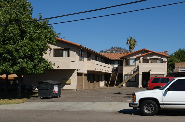 10010 San Juan St in Spring Valley, CA - Building Photo - Building Photo