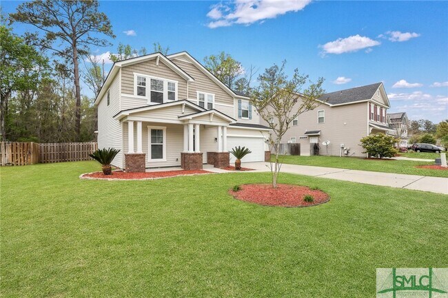 90 Lonnie Dr in Richmond Hill, GA - Building Photo - Building Photo