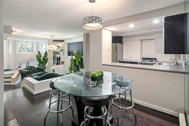 244 Beacon St, Unit 1C