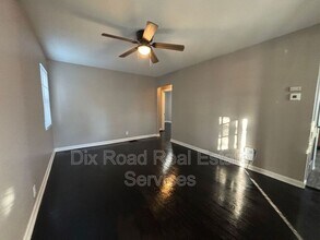 1445 Southlyn Dr in Dayton, OH - Building Photo - Building Photo