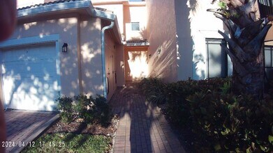 2807 Veronia Dr in Palm Beach Gardens, FL - Building Photo - Building Photo