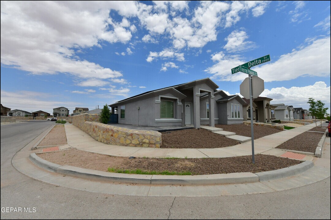 14901 Tierra Isaiah Ave in El Paso, TX - Building Photo