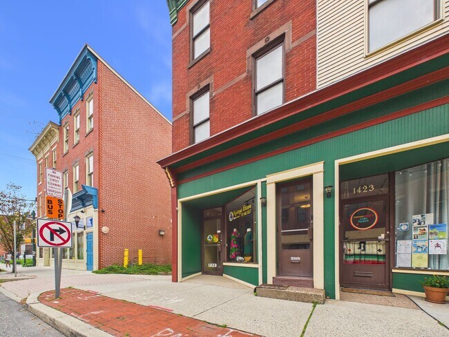 property at 1423 N 3rd St