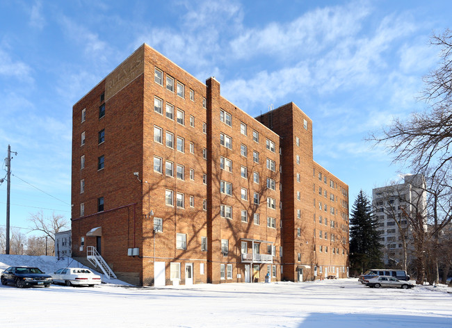 Reeves Apartments in Warren, OH - Building Photo - Building Photo