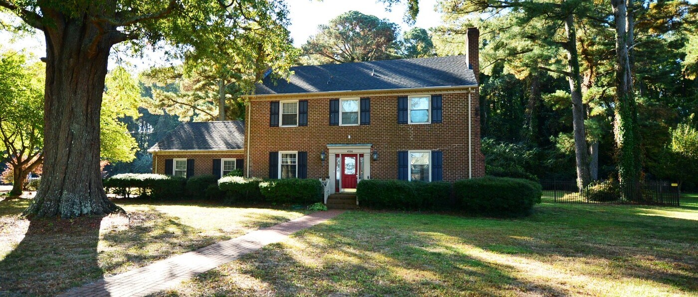4730 River Shore Rd in Portsmouth, VA - Building Photo