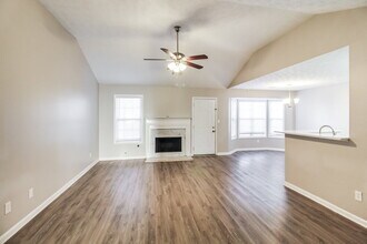 1376 Trafalgar Way in Hampton, GA - Building Photo - Building Photo