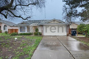 4540 Armadale Way in Sacramento, CA - Building Photo
