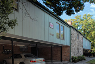 Courtyard on Kipling Apartments