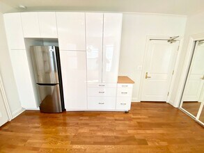 725 Pine St in San Francisco, CA - Building Photo - Building Photo