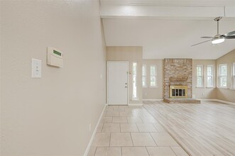 2302 Brook View Ln in Sugar Land, TX - Building Photo - Building Photo