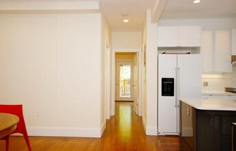 45 Putnam Ave, Unit 1 in Cambridge, MA - Building Photo - Building Photo