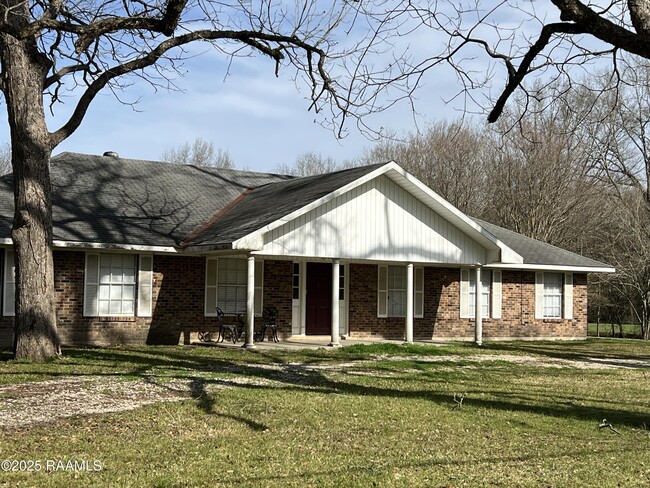 1499 Old Spanish Trail Hwy N in Broussard, LA - Building Photo - Building Photo