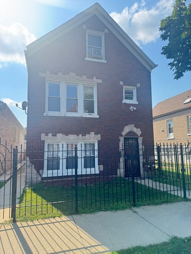 property at 3028 S Springfield Ave