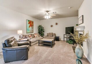 15608 Darlington Ln in Edmond, OK - Building Photo - Building Photo