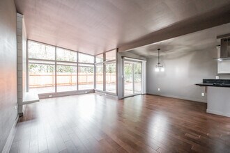 837 Woodmansee Ct SE in Salem, OR - Building Photo - Building Photo