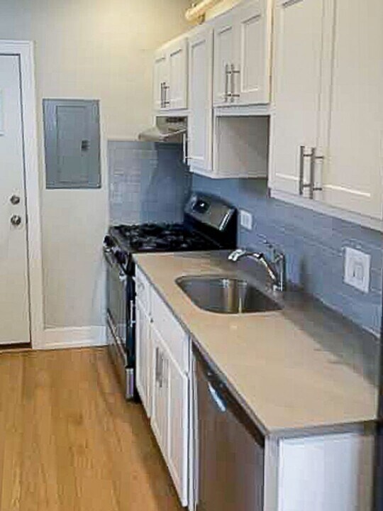 4863 N Paulina St, Unit GDN in Chicago, IL - Building Photo