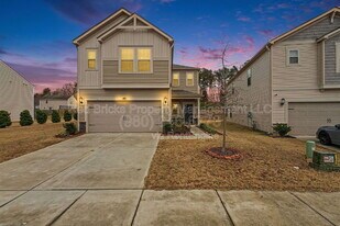 11948 Red Leaf Dr in Charlotte, NC - Building Photo