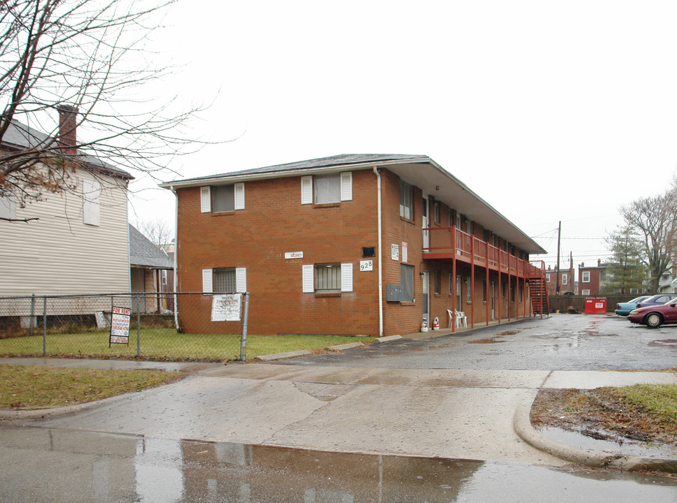 928 W Rich St in Columbus, OH - Foto de edificio