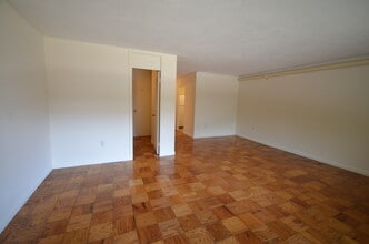 77 Monmouth St, Unit 1 in Brookline, MA - Building Photo - Building Photo
