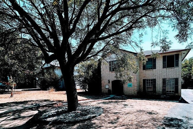 property at 3429 Willowrun Dr