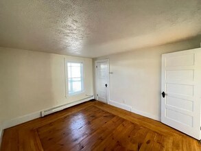 214 Kelley St in Manchester, NH - Building Photo - Building Photo