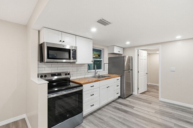 property at 903 Vine Ave