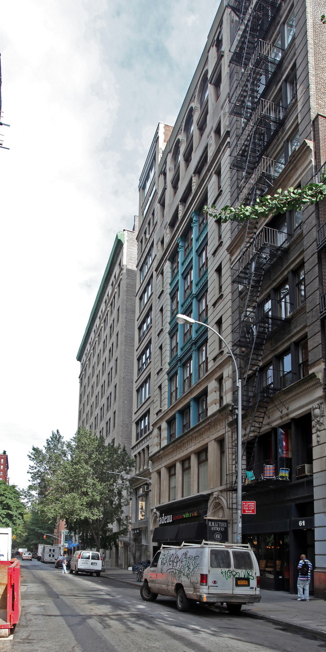 55 E 11th St in New York, NY - Foto de edificio - Building Photo