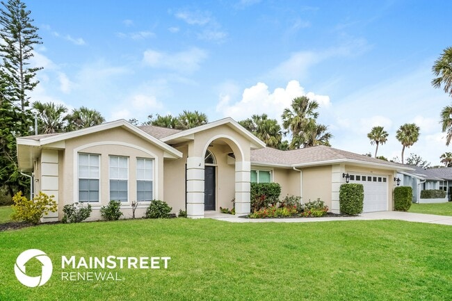 1401 Kirkwood St in North Port, FL - Foto de edificio - Building Photo